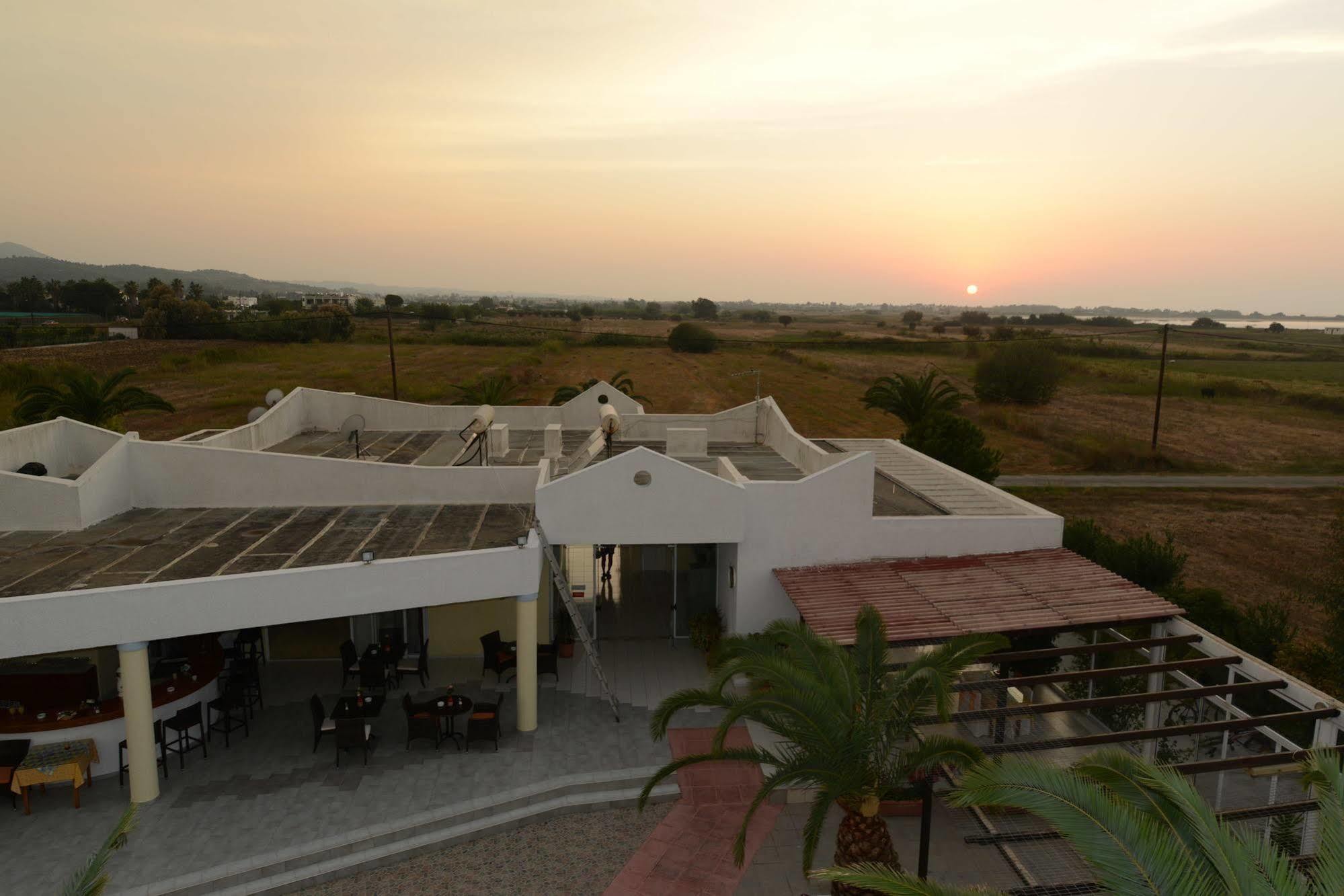 Golden Star Relax Hotel - Adults Only 16 Plus Тігакі Екстер'єр фото