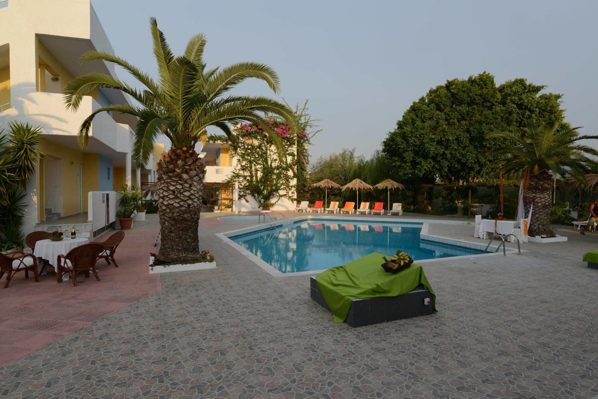 Golden Star Relax Hotel - Adults Only 16 Plus Тігакі Екстер'єр фото